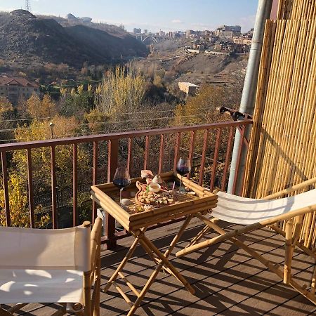 Вилла Karen'S Dom & Terrace Ереван Экстерьер фото